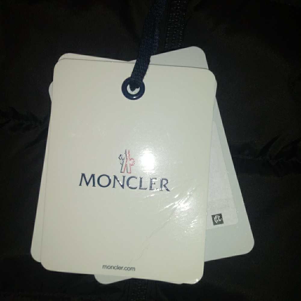 Moncler jacket sz 2